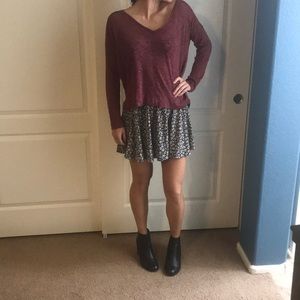 Maroon light sweater